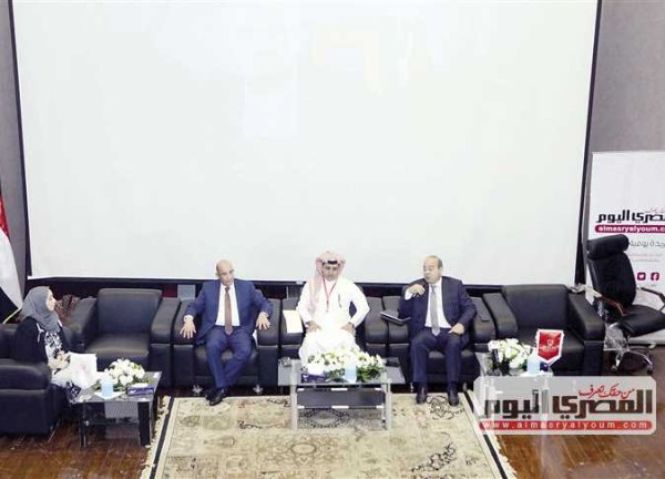 «الصحافة فى عصر الإعلام الرقمى» يطرح حلولًا لأزمة المطبوعات الورقية